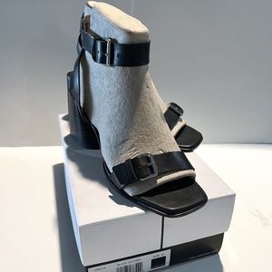 Dolce Vita Amaya Leather ankle Strap Sandal